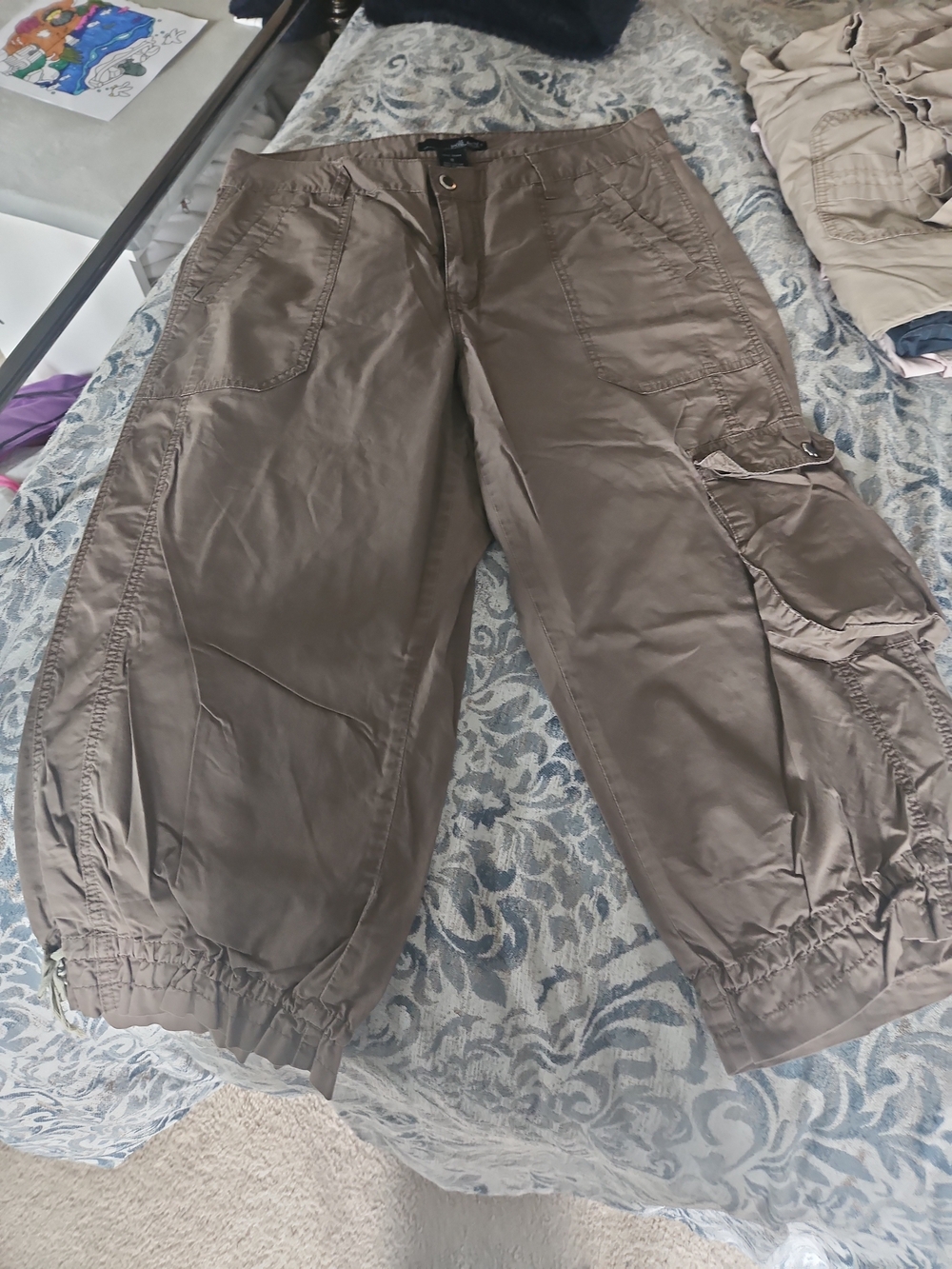 Willi Smith Brown Cargo Capri Pants with Drawstring Cuffs